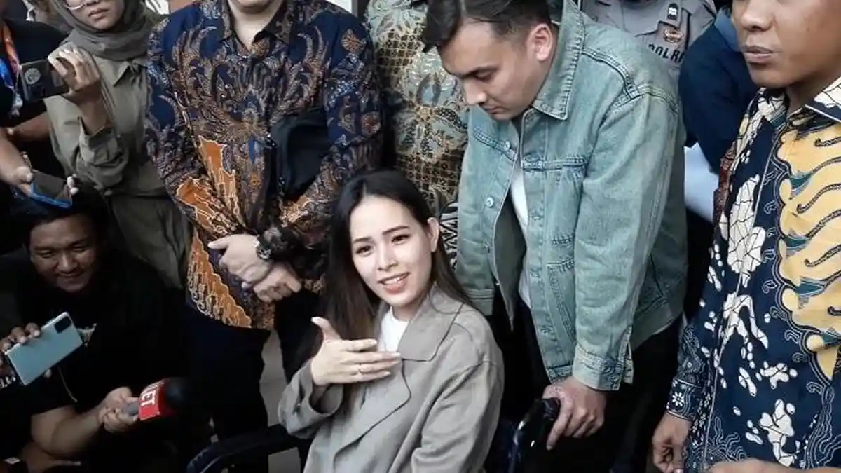 Lady Nayoan Terima Kembali Rendy Kjaernett Dipelukkannya