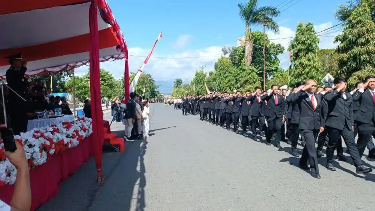 Tampilkan Defile Pasukan, Polres Kotamobagu Sulawesi Utara Gelar Upacara HUT ke-80 Bhayangkara - Tribunmanado.co.id