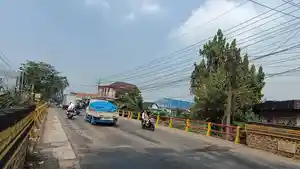 Ruas-Jalan-Raya-Brawijaya-Desa-Tunggalpager.jpg