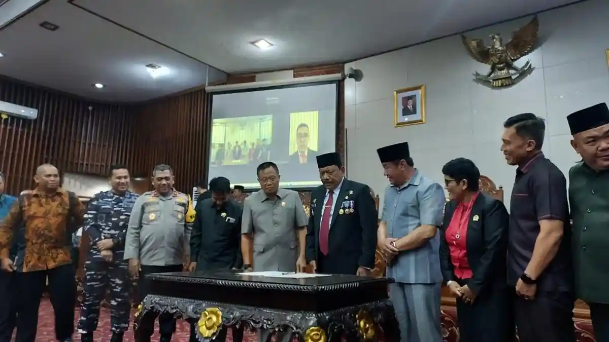 Sertijab Gubernur Bengkulu Berjalan Khidmat, Rosjonyah Beri Pantun Hingga Pesan Pembangunan