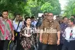 sby-dan-keluarga-kunjungi-museum-majapahit_20180402_115756.jpg