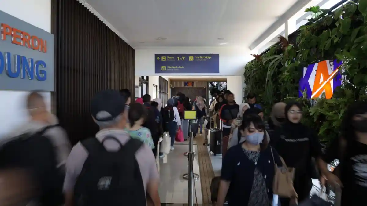 Libur Natal dan Tahun Baru 2024, Daop 2 Bandung Siapkan 474 Perjalanan KA Jarak Jauh Reguler