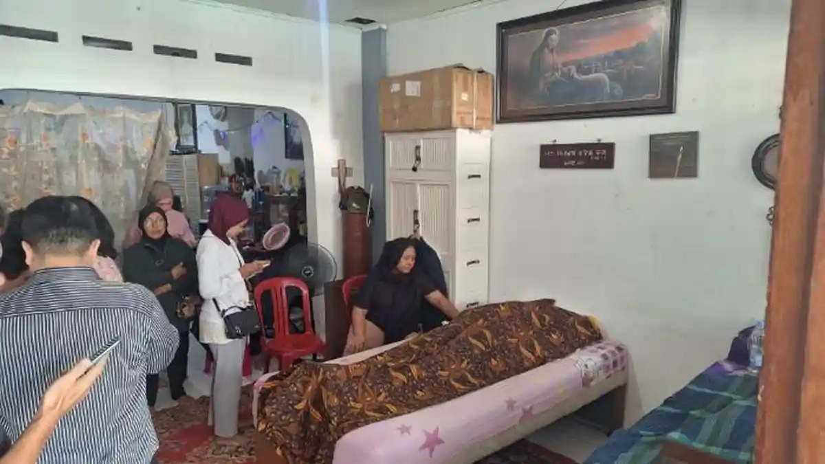 Komedian Simson Rarameha Ngadang alias Temon Meninggal karena Serangan ...