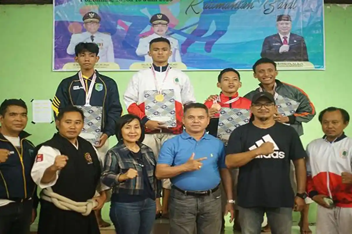 Atlet Asal Kapuas Hulu Raih Emas dan Perak Pada Cabor Kempo POPDA Kalbar