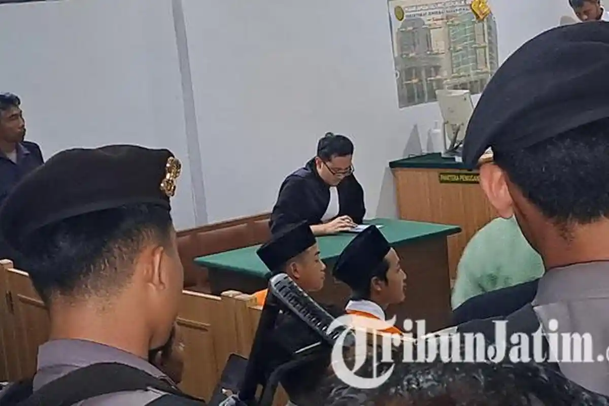 Teriakan Histeris Warnai Sidang Vonis Kakak Beradik di Malang Terdakwa Pembunuhan Saat Waktu Tarawih