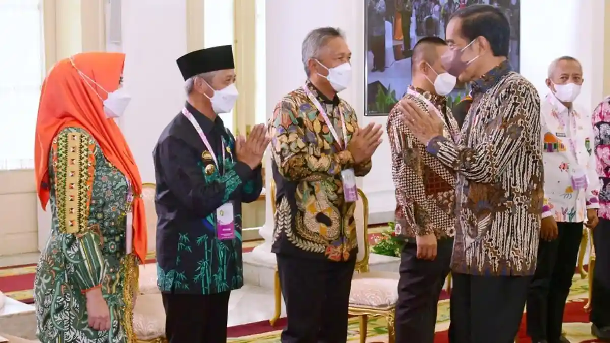 Bupati Pringsewu Lampung Sujadi Saddat Hadiri APKASI Otonomi Expo (AOE) 2021