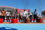 ratusan-handphone-berbagai-merek-dimusnahkan-di-rutan-makassar.jpg