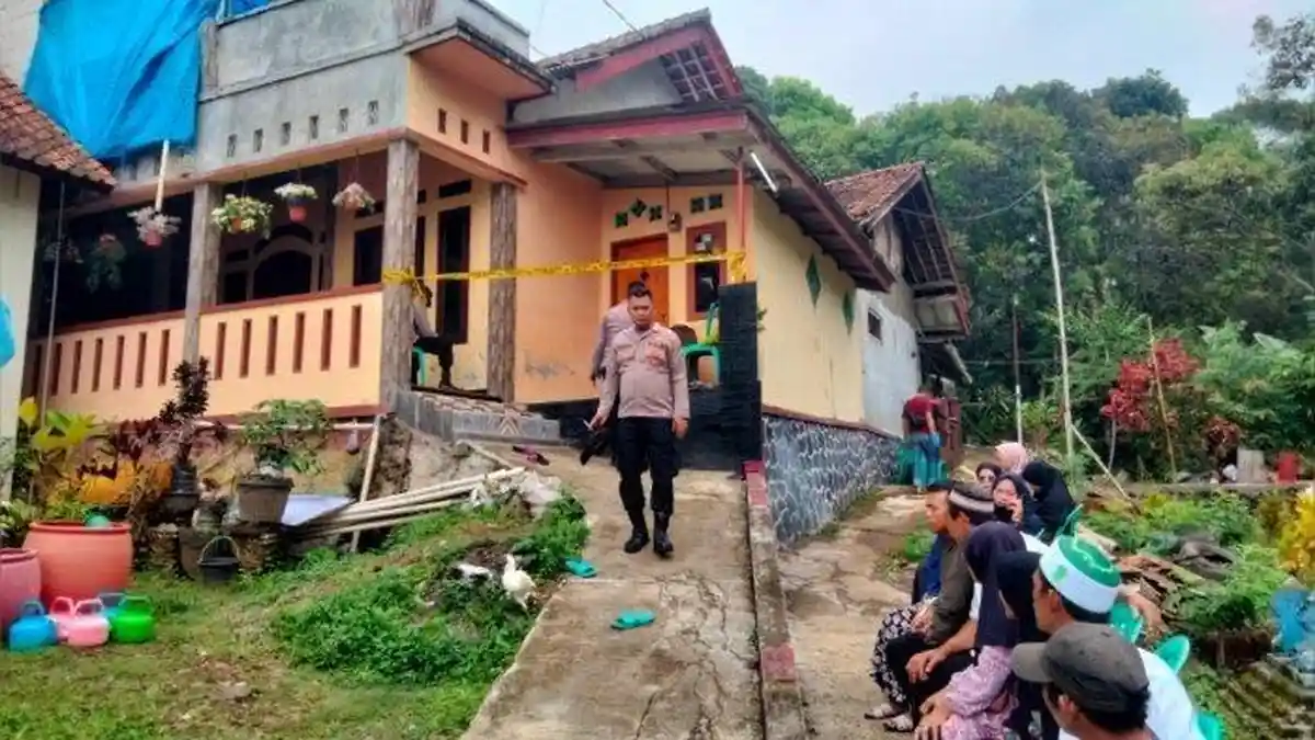 Hansip Tewas di Depan Rumah Diduga Kecelakaan, Ternyata Korban Pembunuhan yang Didalangi Istrinya