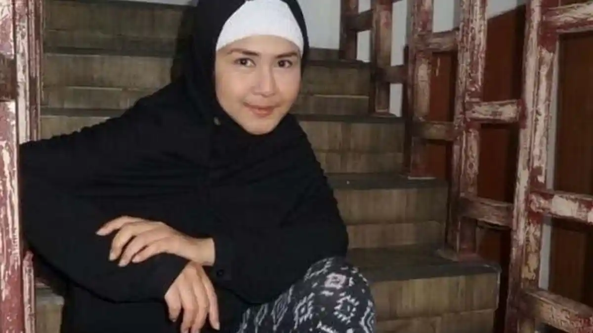 10 Tahun Berjuang Melawan Kanker Getah Bening, Ria Irawan Meninggal