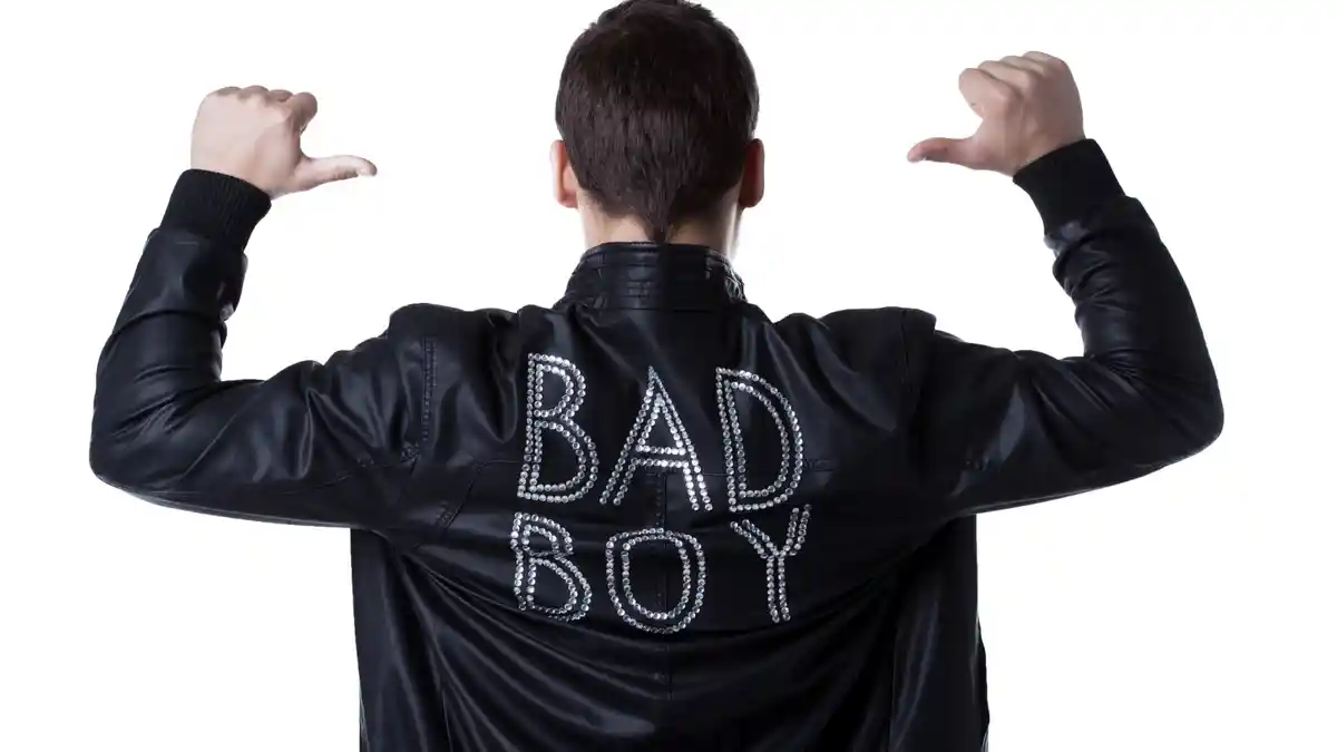 5 Cara Ini yang Harus Kamu Lakukan Ketika Dideketin Bad Boy