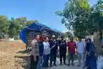 MEMANAS, Aksi Viral Warga Tutup Akses Jalan dengan Kandang Kambing di Karangampel Indramayu