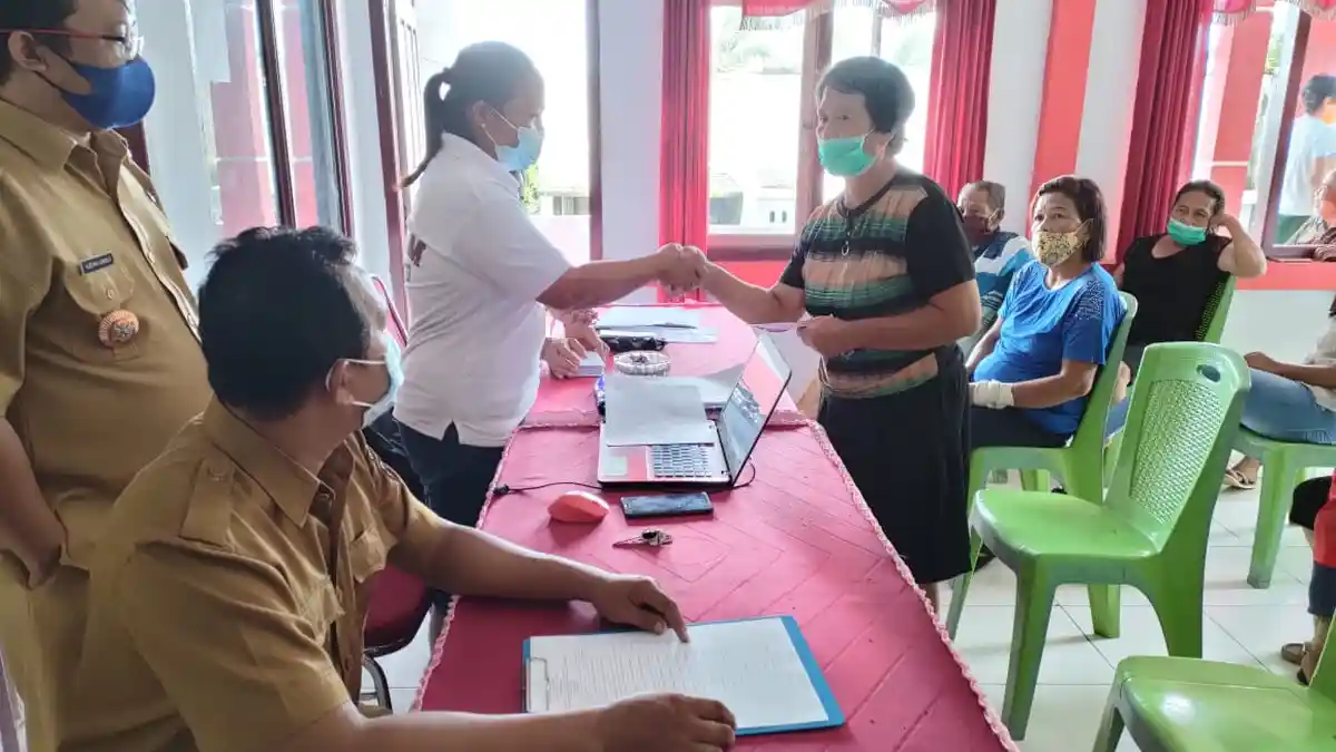 34 KK di Kampung Kinali Sitaro Terima BLT Dandes