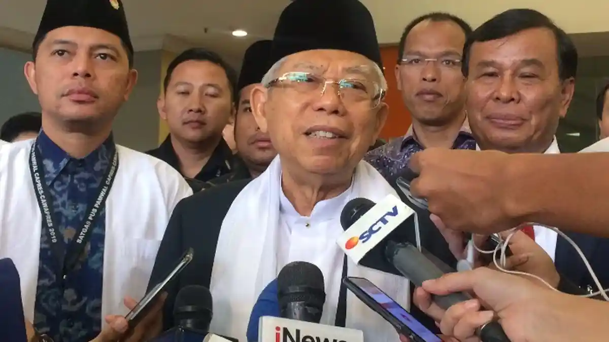 Muncul Meme Dirinya Pakai Alat Canggih Saat Debat, Maruf Amin: Kebanyakan Nonton Mission Impossible