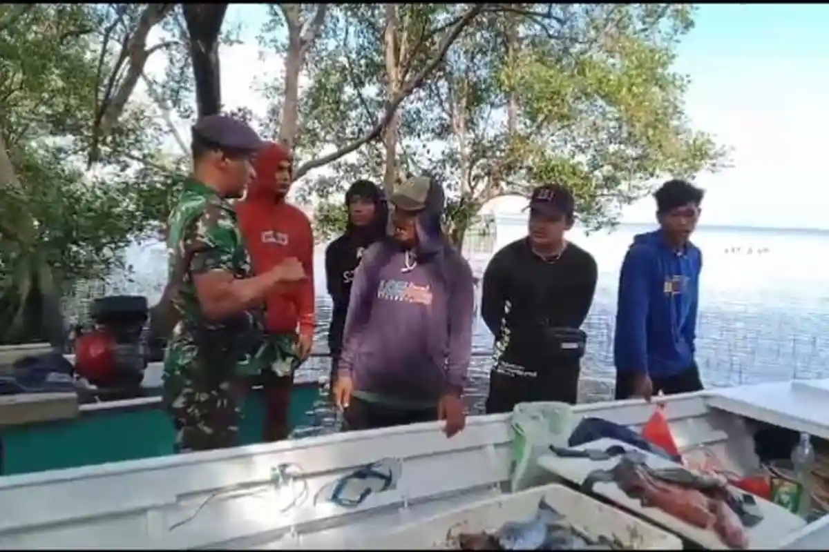 5 Nelayan Asal Mateng Ditangkap Petugas PSDKP, Diduga Tangkap Ikan Pakai Bius di Laut Pasangkayu
