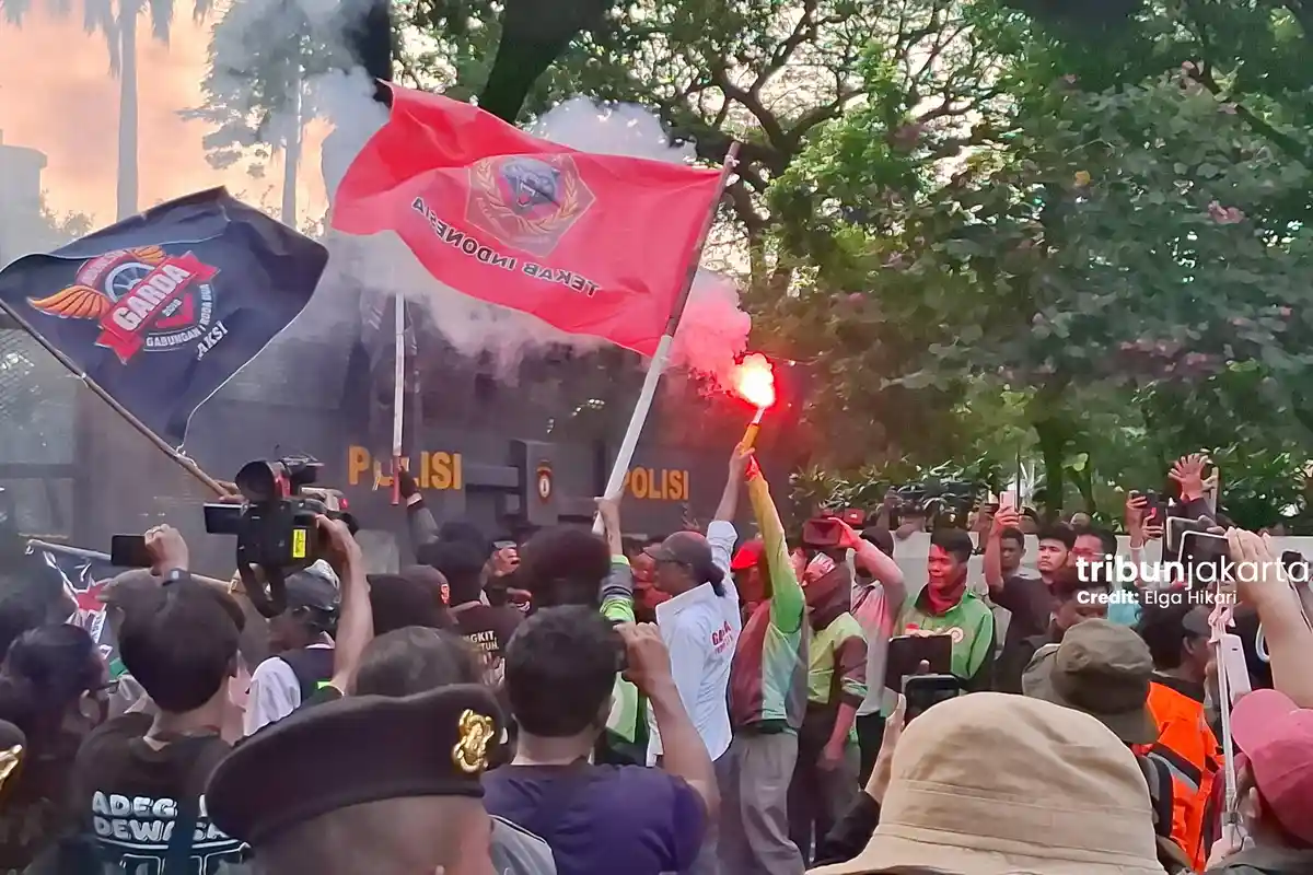 Daftar 9 Korban Tewas dalam Insiden Demo DPR RI, Terjebak Api hingga Dikeroyok Massa