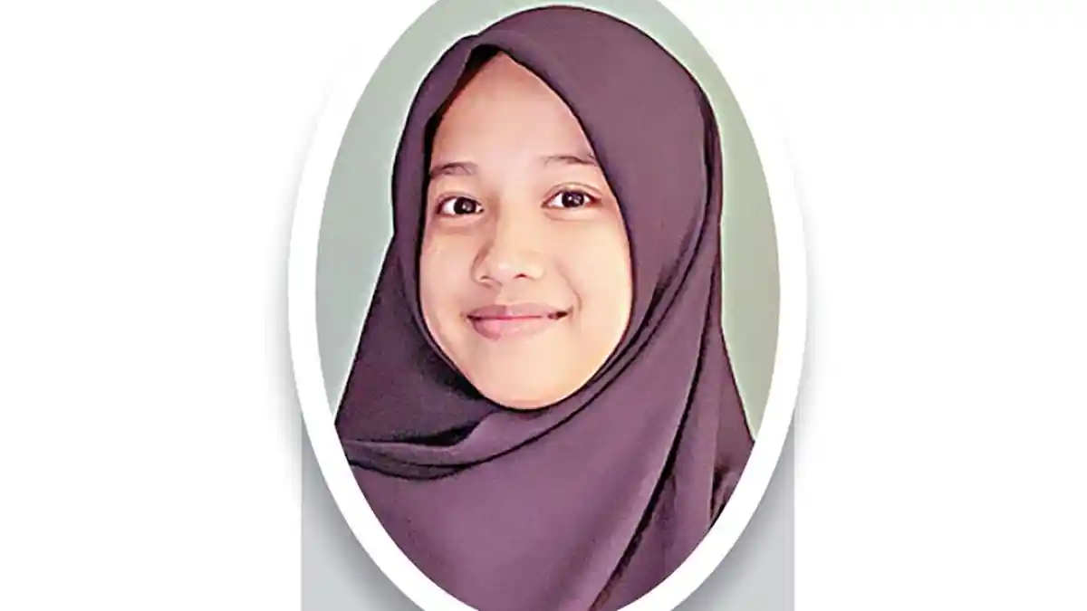 Pengalaman Pertama Menulis Buku