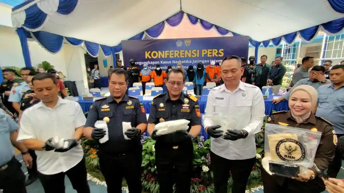 BREAKING NEWS: Bea Cukai Makassar Gagalkan Penyeludupan 2 Kg Sabu di Bandara Sultan Hasanuddin
