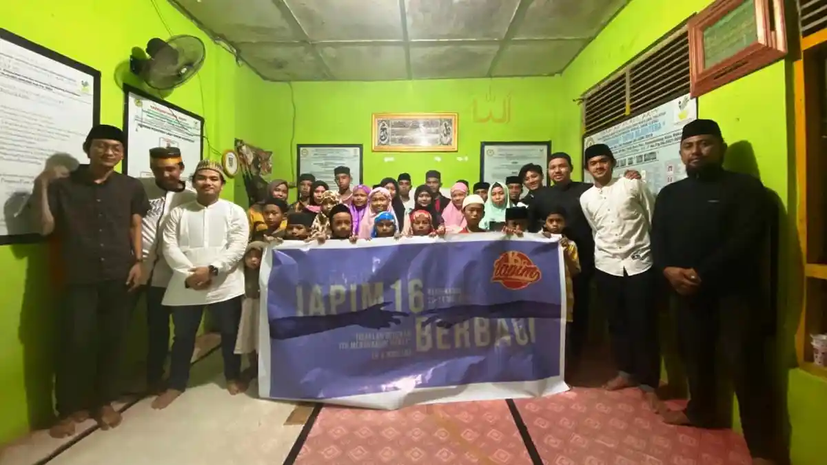 Ikatan Alumni Pesantren IMMIM Angkatan 2016 Aksi Peduli dan Berbagi di Panti Asuhan Yatim Sejahtera
