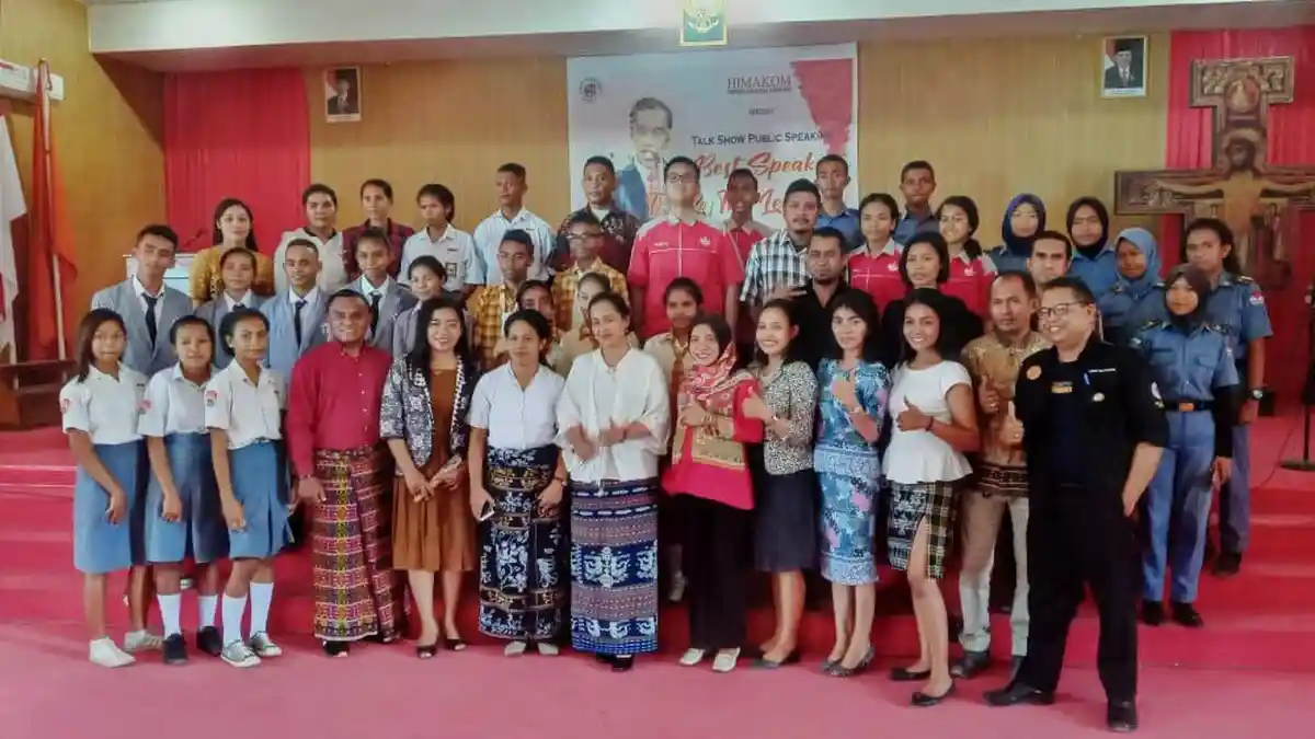 ‘Talk Show Public Speaking’  Unipa  Digandrungi  Mahasiswa dan Pelajar  Maumere