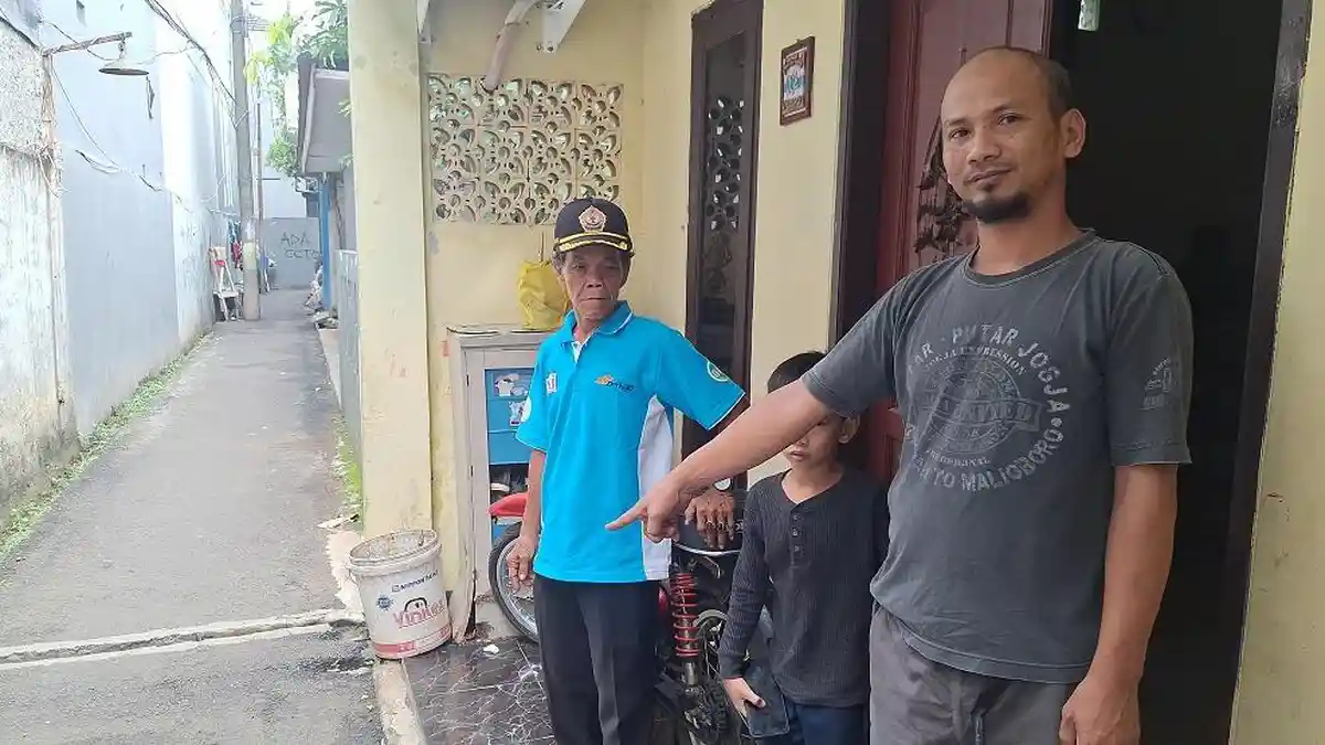 Asyik Main Game Online, Pemuda Ini Sampai Tak Sadar Sepeda Motornya Dibawa Kabur Maling