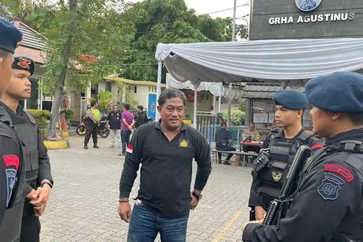 Jelang Ibadah Malam Natal 2023, Polrestro Tangerang Kota Kerahkan Tim Jibom Gegana Brimob