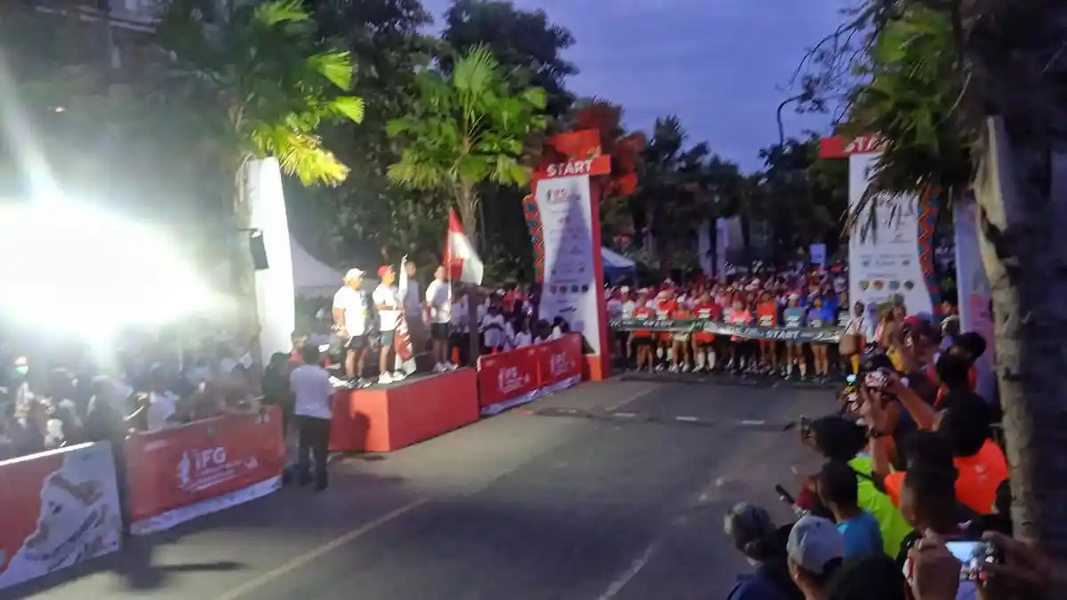 Menteri Pariwisata Sandiaga Uno Ikut Lomba Labuan Bajo Marathon