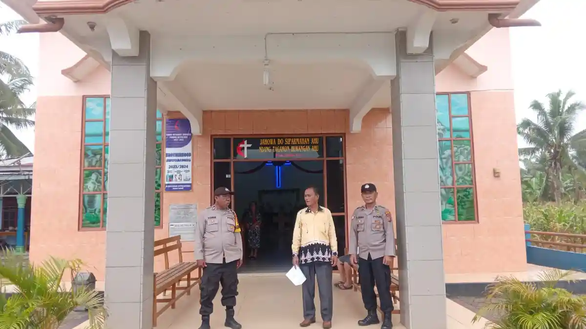 Bhabinkamtibmas Polres Sergai Amankan Ibadah Gereja
