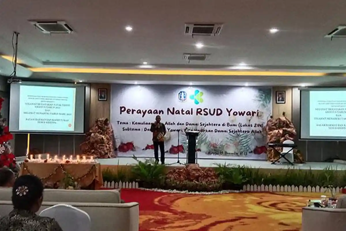 Hadir di Momen Natal RSUD Yowari, Triwarno Ingatkan Pelayanan Kesehatan adalah Panggilan Kemanusiaan