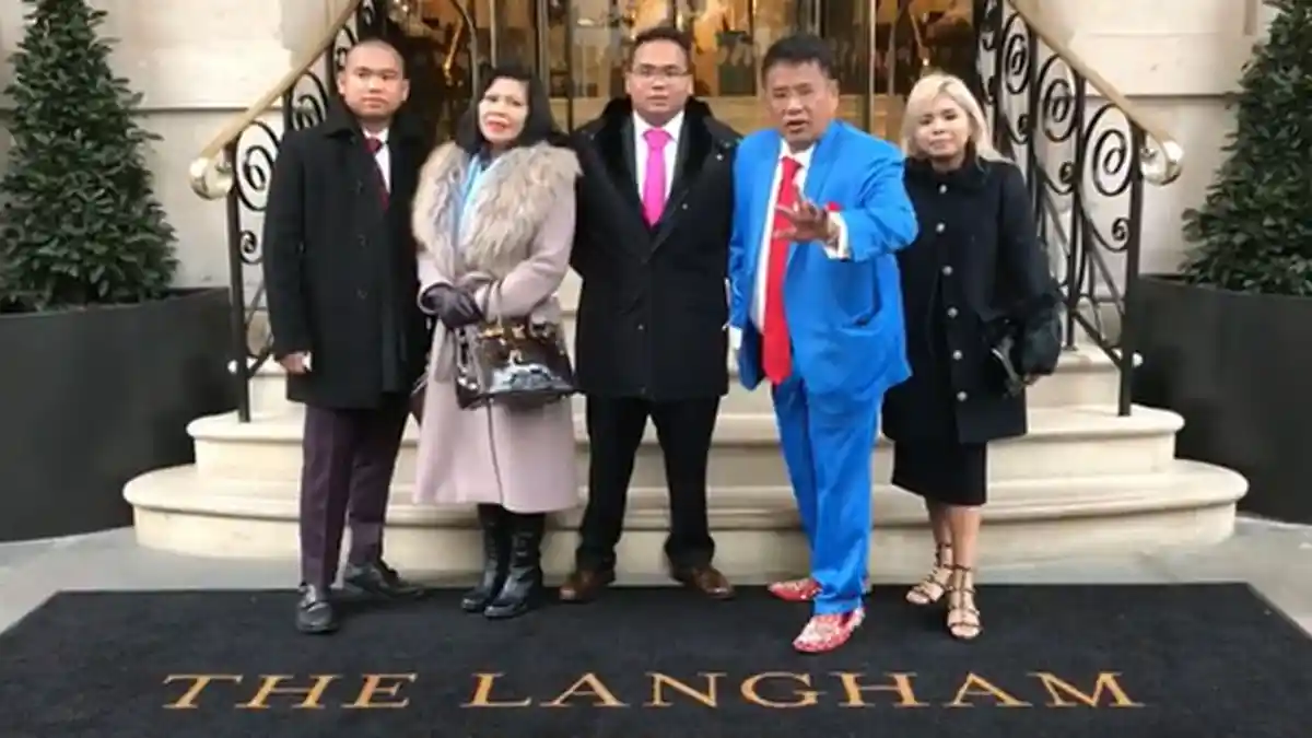 Anak Hotman Paris Pergoki Bule Nakal Tambah Menu yang Tak Dipesan, Lihat yang Terjadi Selanjutnya