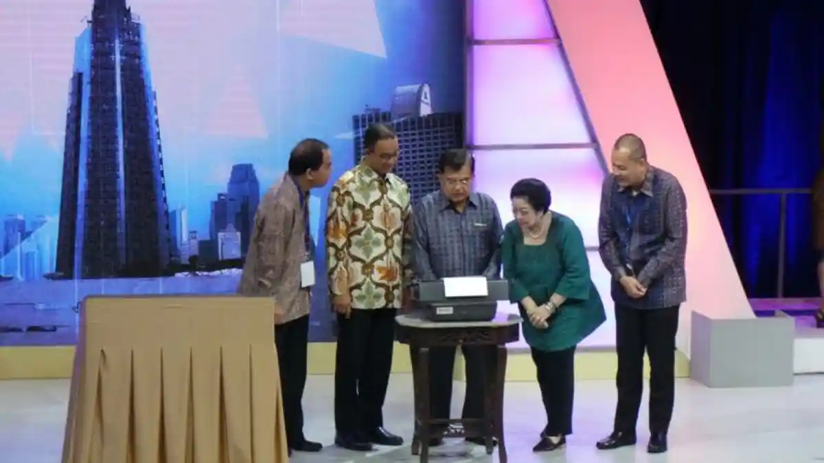 Wapres Jusuf Kalla Resmikan Gedung Menara Kompas