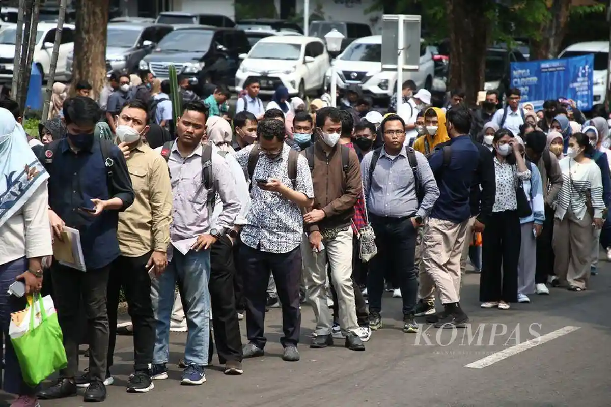 Pengangguran di Indonesia Capai 7,46 Juta Orang, Lulusan SMK Paling Banyak