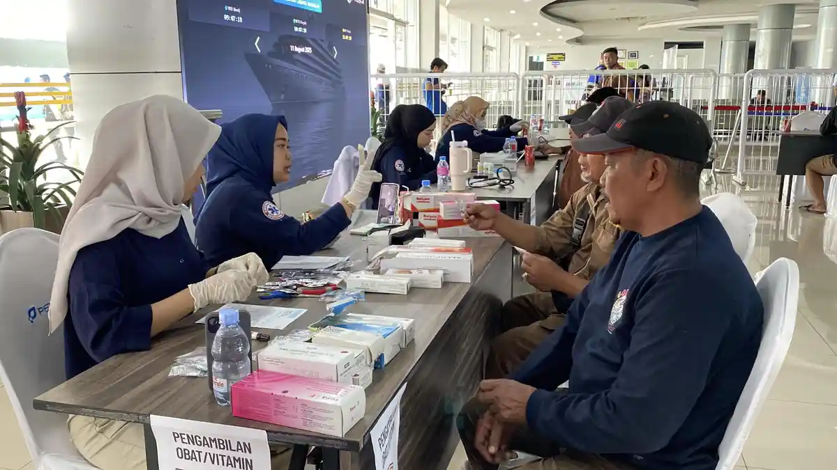 Buruh Bongkar Muat Dapat Layanan Kesehatan Gratis dari SPJM