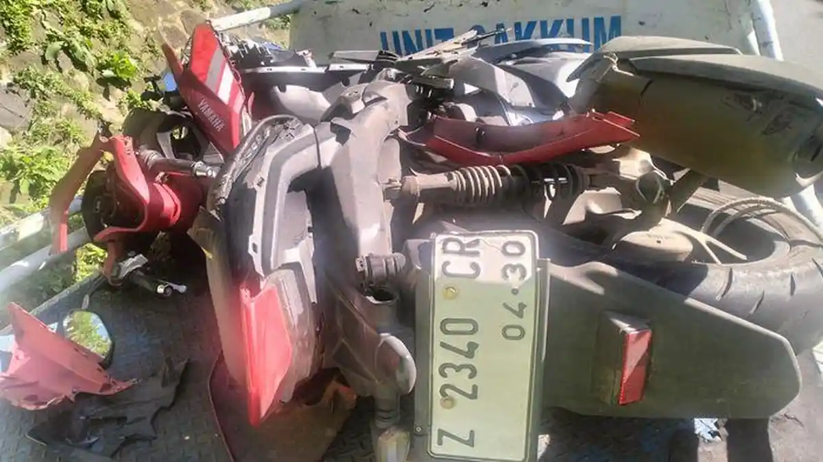 Kronologi Kecelakaan Maut di Cadas Pangeran Cegendel Sumedang, Pemotor Hilang Kendali Hantam Truk