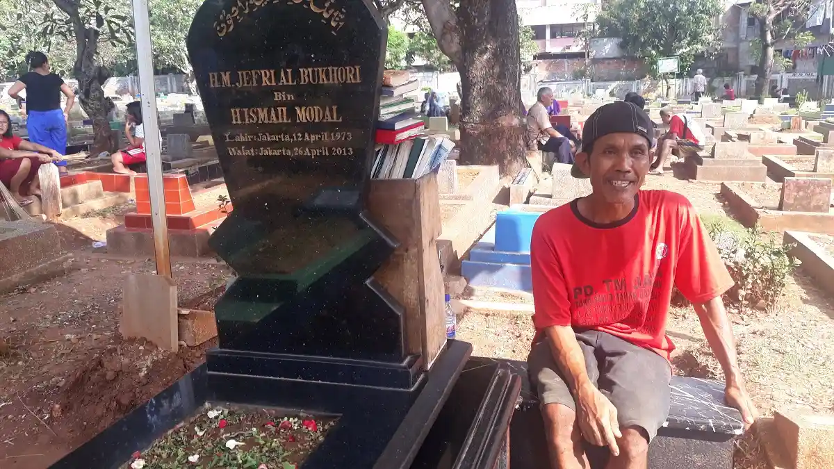Lima Tahun Berlalu, Begini Penampakan Makam Almarhum Uje