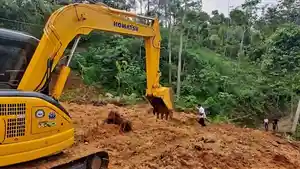 20260408_Longsor-tebing-setinggi-sekitar-50-meter-di-CIlacap_1.jpg