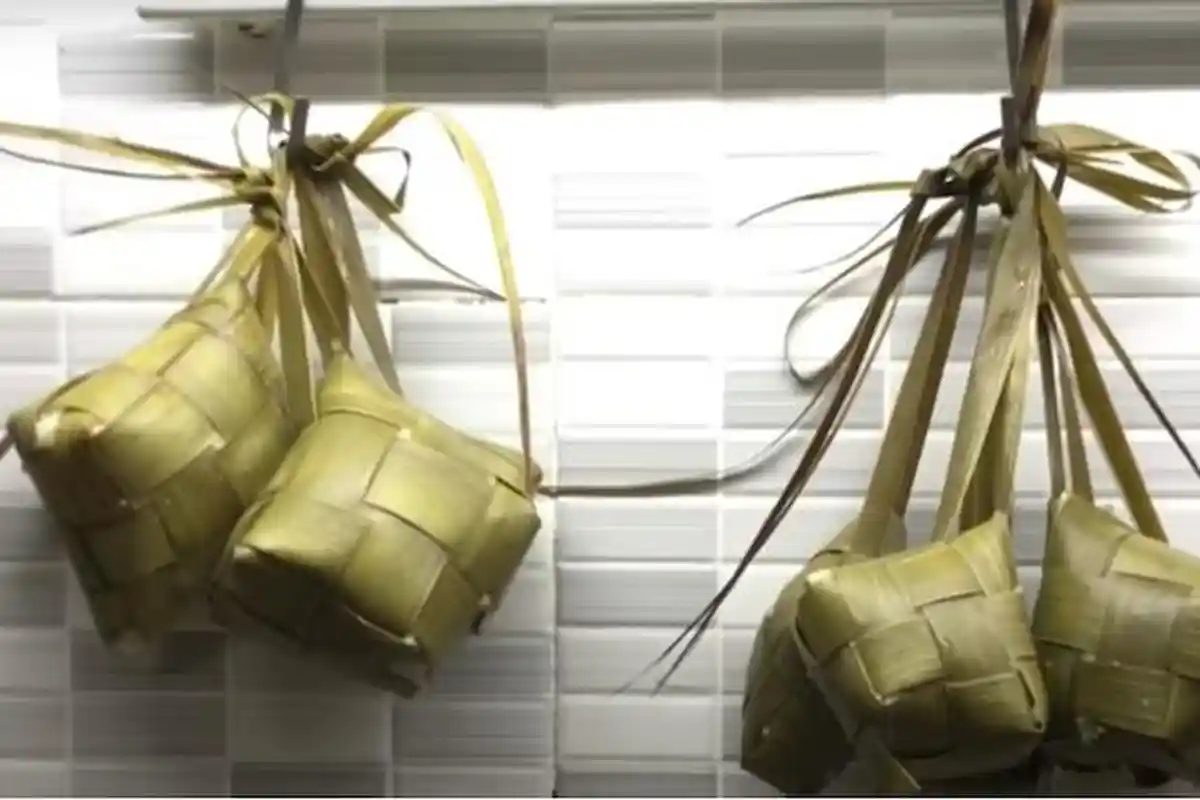 Tips Membuat Ketupat Hemat Gas, Hasilnya Legit dan Tak Gampang Basi