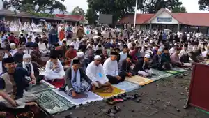 Bupati-RL-sholat-ied-10-april-2024.jpg