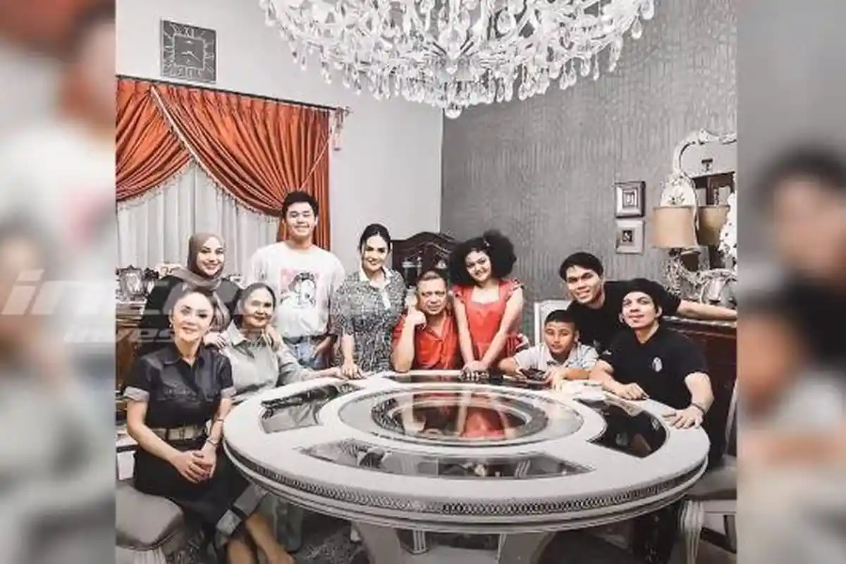 Pertama Kali Ketemu Raul Lemos, Atta Halilintar Ungkap Rasa Bahagia Kumpul dengan Keluarga Aurel