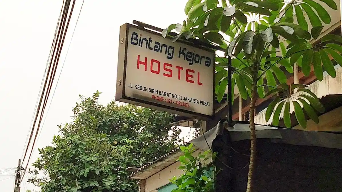 TRIBUN WIKI Ingin Menginap? Berikut Daftar Hostel Murah di Jalan Kebon Sirih Barat Jakpus