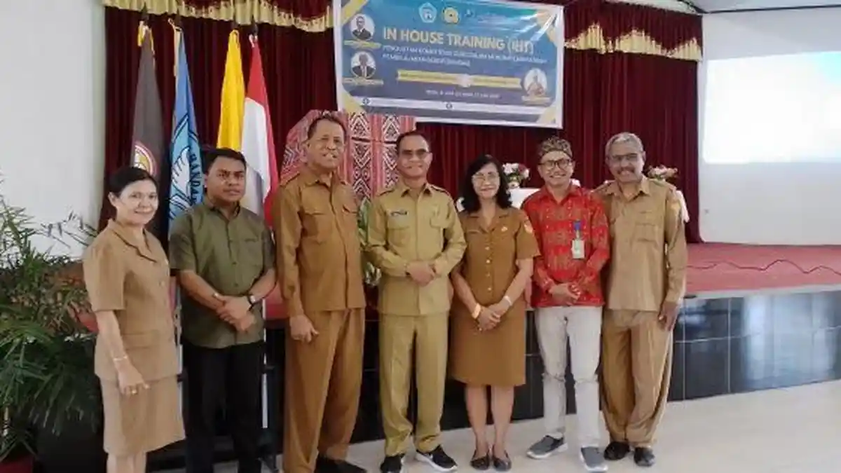 Menuju Tahun Ajaran Baru, SMA Katolik Giovani Kupang Gelar Raker Guru