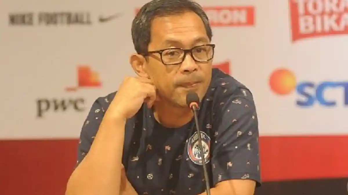 PSM Makassar vs Arema: Aji Santoso Waspadai Khas Permainan PSM Makassar