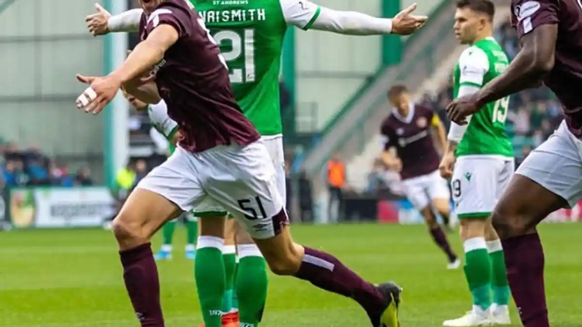 Bayern Munchen Buru Pemain Berbakat Asal Skotlandia, Aaron Hickey