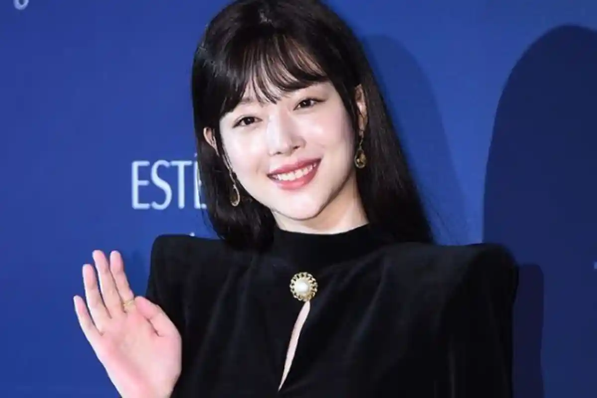 Bocorkan Informasi Kematian Sulli, Dua Pegawai Pemadam Kebakaran Dicopot dari Jabatannya