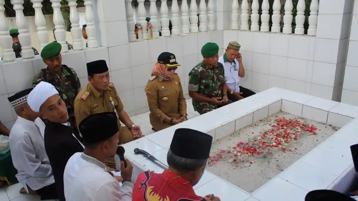 Dandim 0426 dan Bupati Tulangbawang Winarti Napak Tilas ke Lokasi Penyebaran Islam