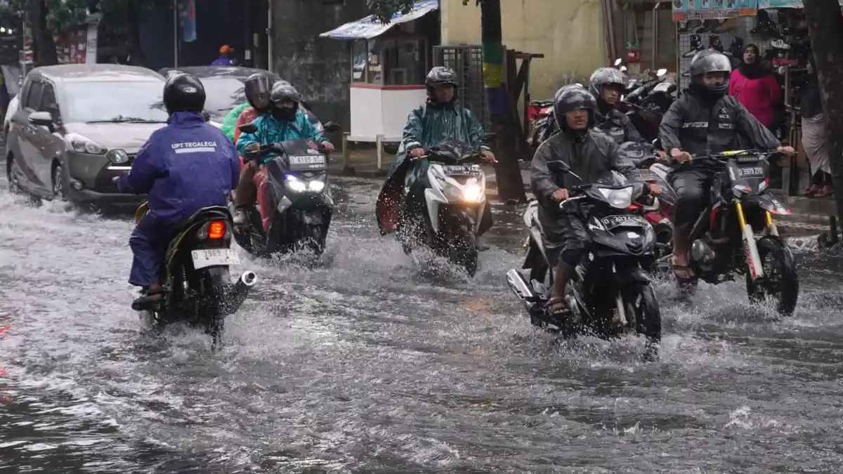 Waspada ! Ini Titik Rawan Banjir di Bandung, Pasar Induk Gedebage Masih Jadi PR Pemerintah