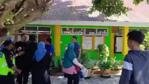 guru-salah-satu-SD-di-Kendari-Sulawesi-Tenggara-dilaporkan-ke-polisi-dugaan-pelecehan-murid-murid.jpg
