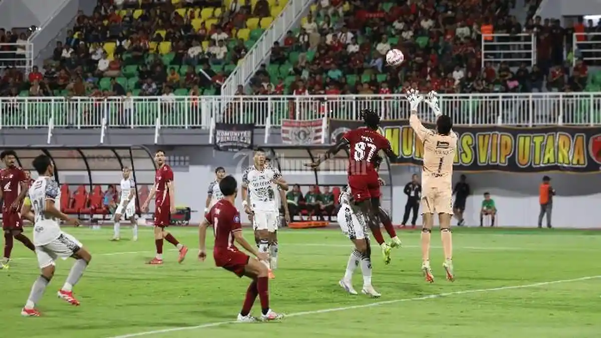 FOTO PSM Makassar Tumbang di Kandang Sendiri, Bali United Menang Tipis 1-0 - psm12.jpg