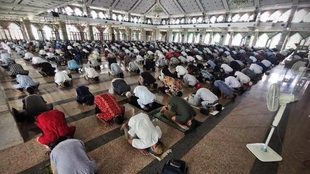 Jadwal Sholat Wilayah Makassar dan Sekitarnya Hari Ini Kamis 17 Maret 2022