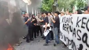 Dugaan-Pencemaran-Lingkungan-PT-Kilang-Kecap-Angsa-di-Medan_.jpg