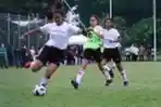 Latihan Perdana Timnas Wanita Indonesia